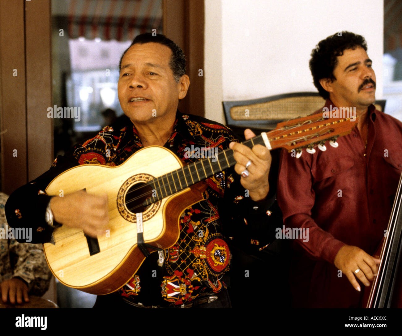 La Havane Cuba cuban band guitare musique musiciens chanteur traditionnel latin beat Banque D'Images