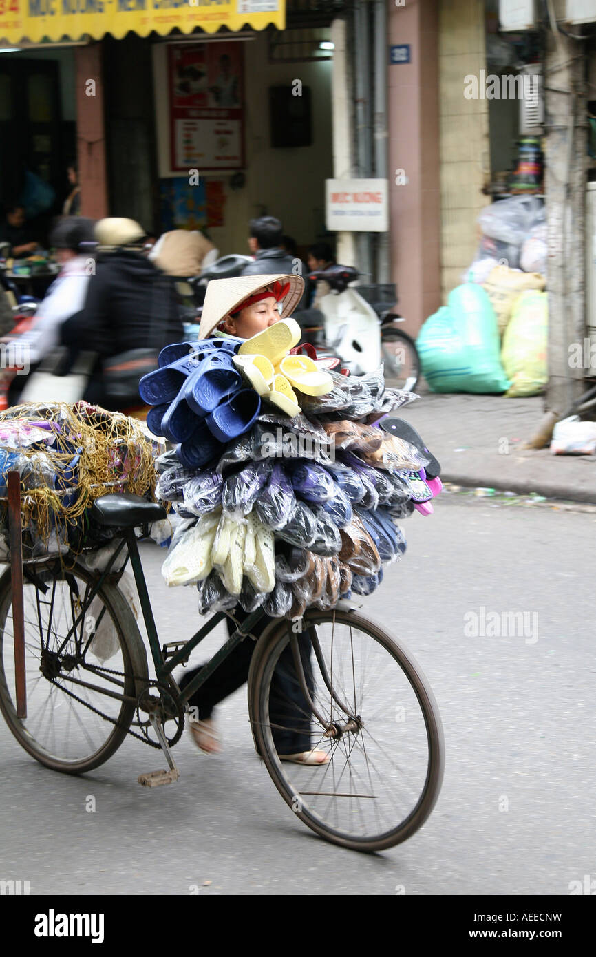 Chaussures de vente à Hanoi Banque D'Images