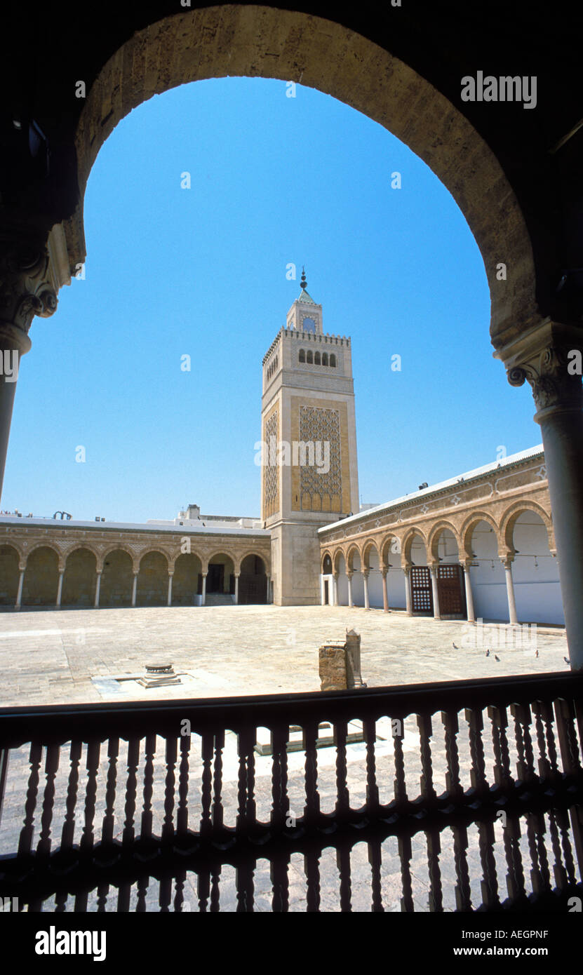 Tunisie Tunis la cour de la Grande Mosquée a également appelé Jamaa ez Zitouna Banque D'Images