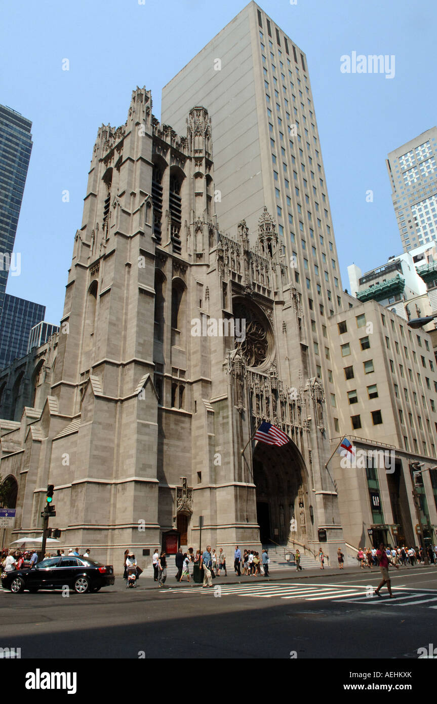 L'Église épiscopale St Thomas sur la Cinquième Avenue à New York Banque D'Images
