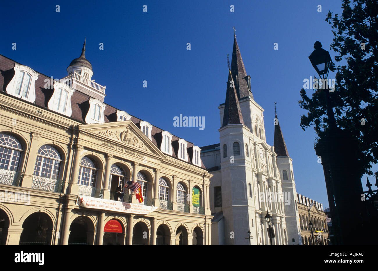 Jackson Square Cabildo et cathédrale St Louis New Orleans USA Banque D'Images