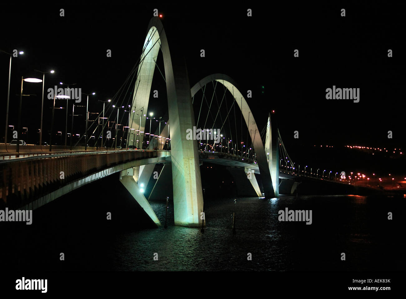 Juscelino Kubitschek bridge de Brasilia ville capitale du Brésil Le pont a été conçu par l'architecte Alexandre Chan Banque D'Images