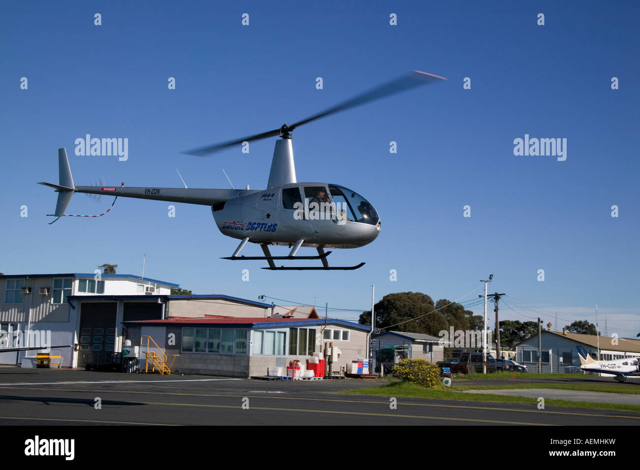 Hélicoptère R44 flying Banque D'Images