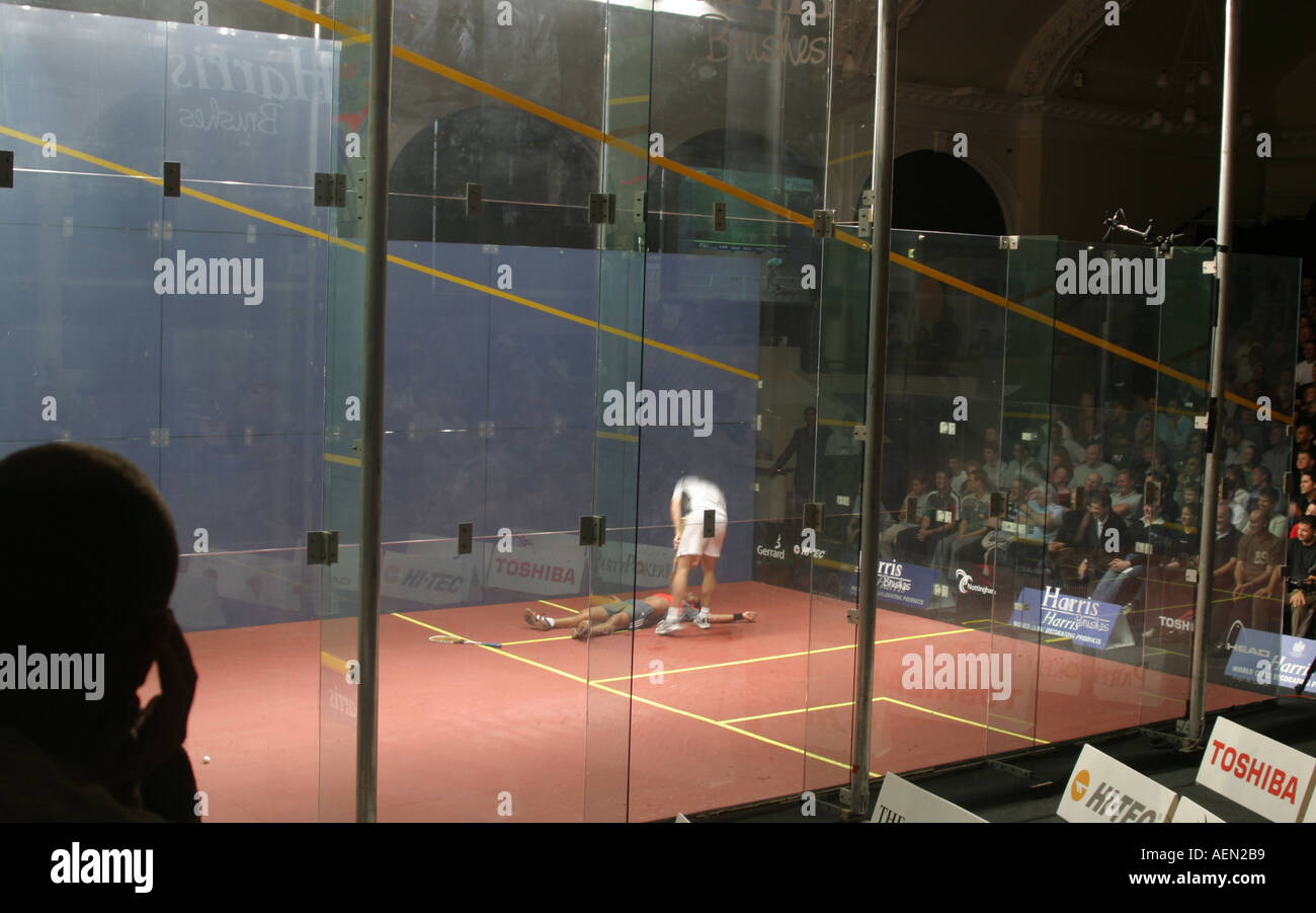 British Open Squash Championships finale jour Harris British Open Squash Tournament la bêtise et le clown d'Egypte s'Amr Shab Banque D'Images