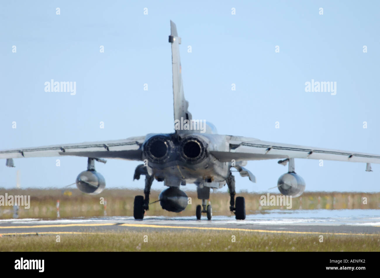 Panavia Tornado Gr4 Freddie Fox FF prêt au décollage. XAV-589 Banque D'Images