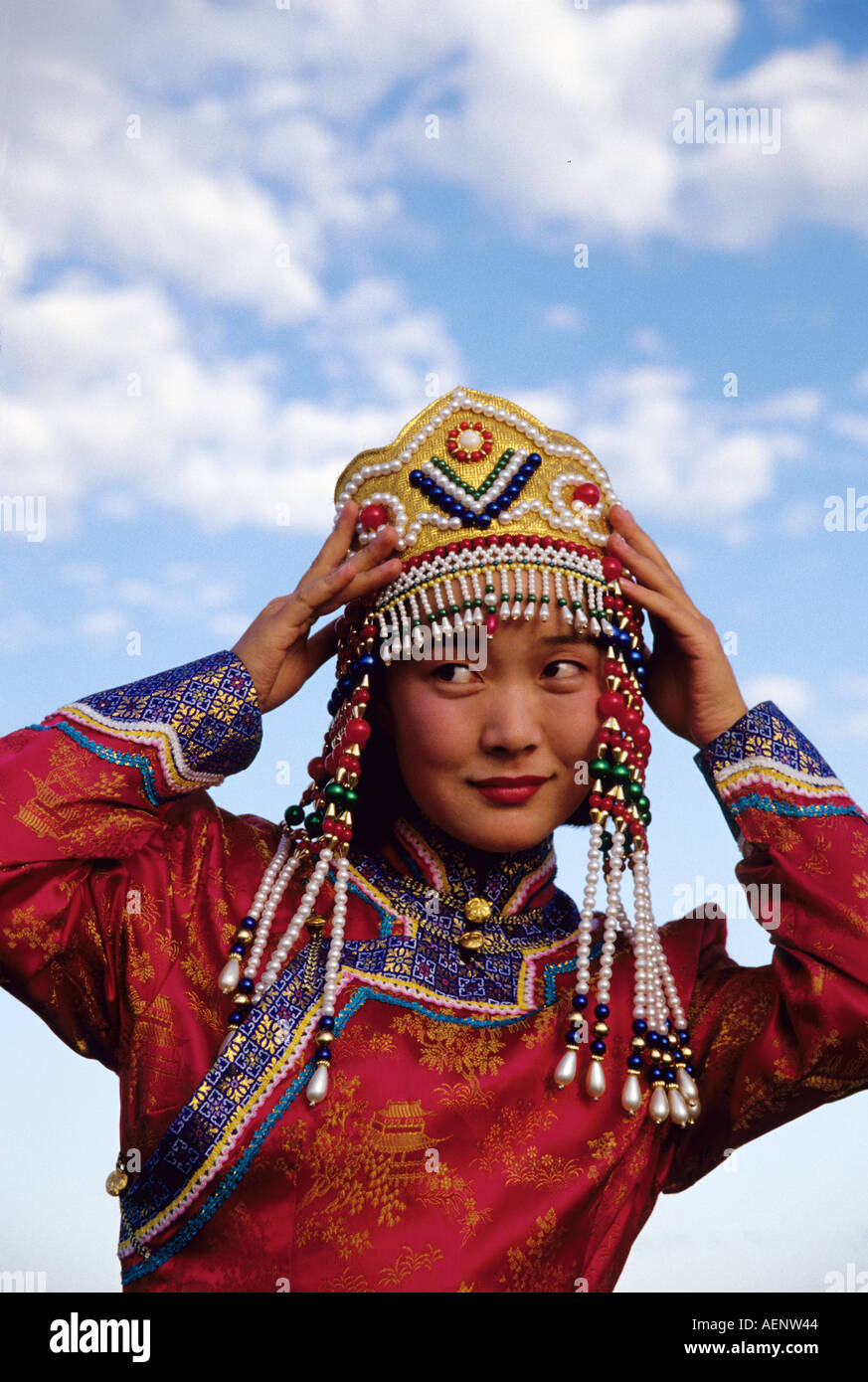 Mongolian women in traditional costume Banque de photographies et d ...