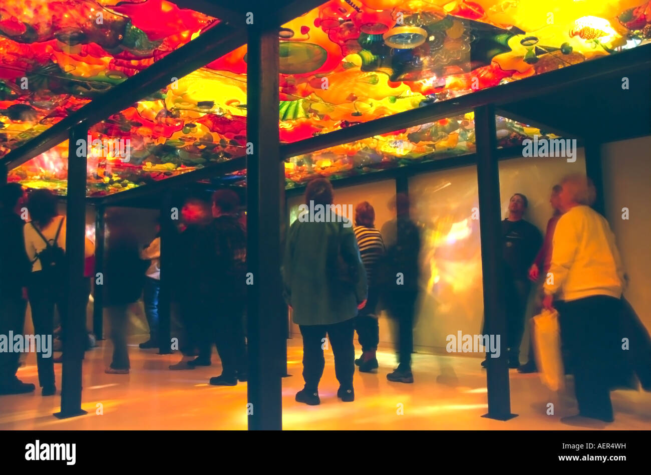 Lors d'une exposition au cours de la Dale Chihuly Jeux Olympiques d'hiver de 2002 à SLC, Utah, USA, ce plafond de la salle a été couverte dans son art. Banque D'Images