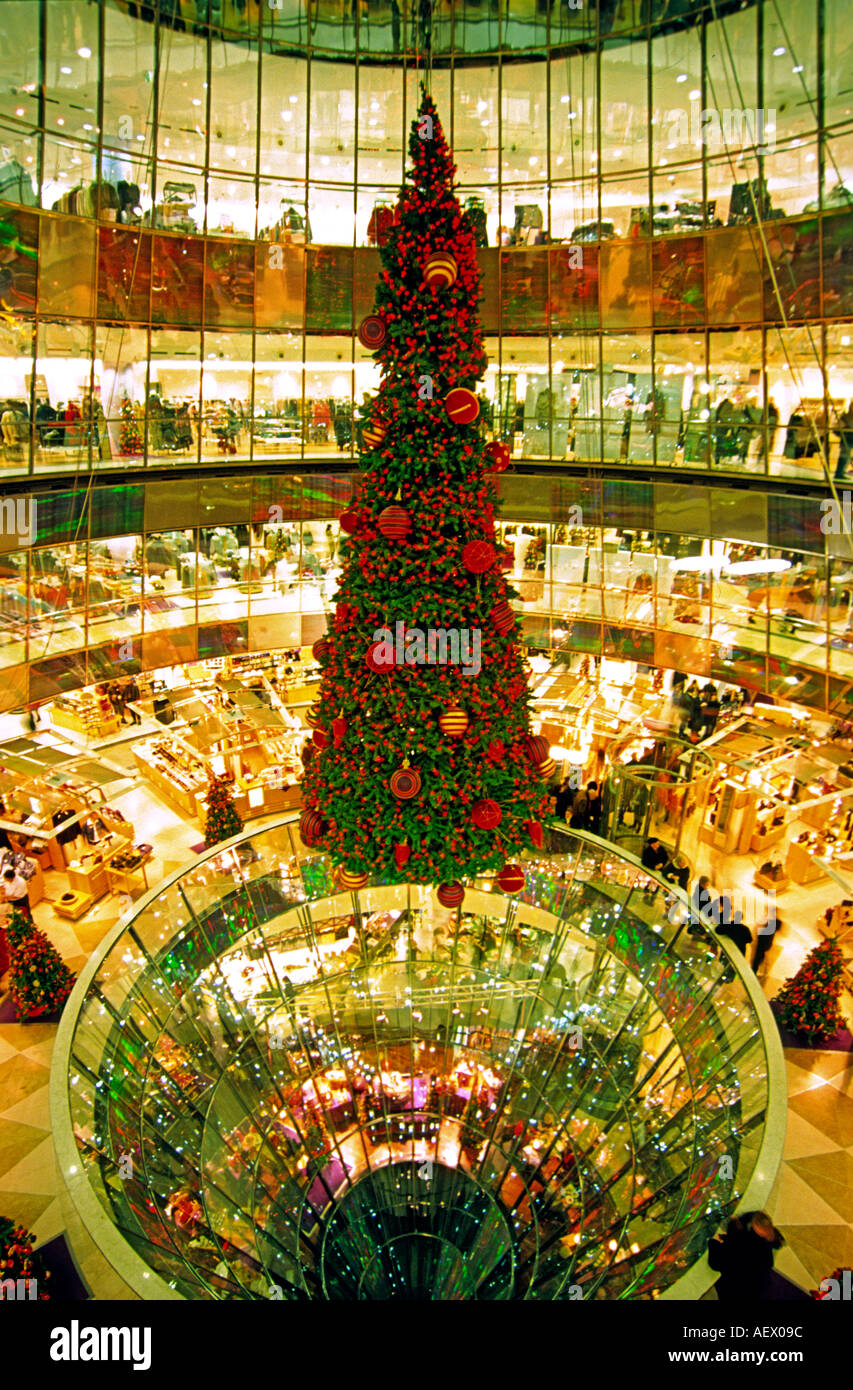 Galeries Lafayette Berlin centre commercial luxueux arbre de Noël Banque D'Images