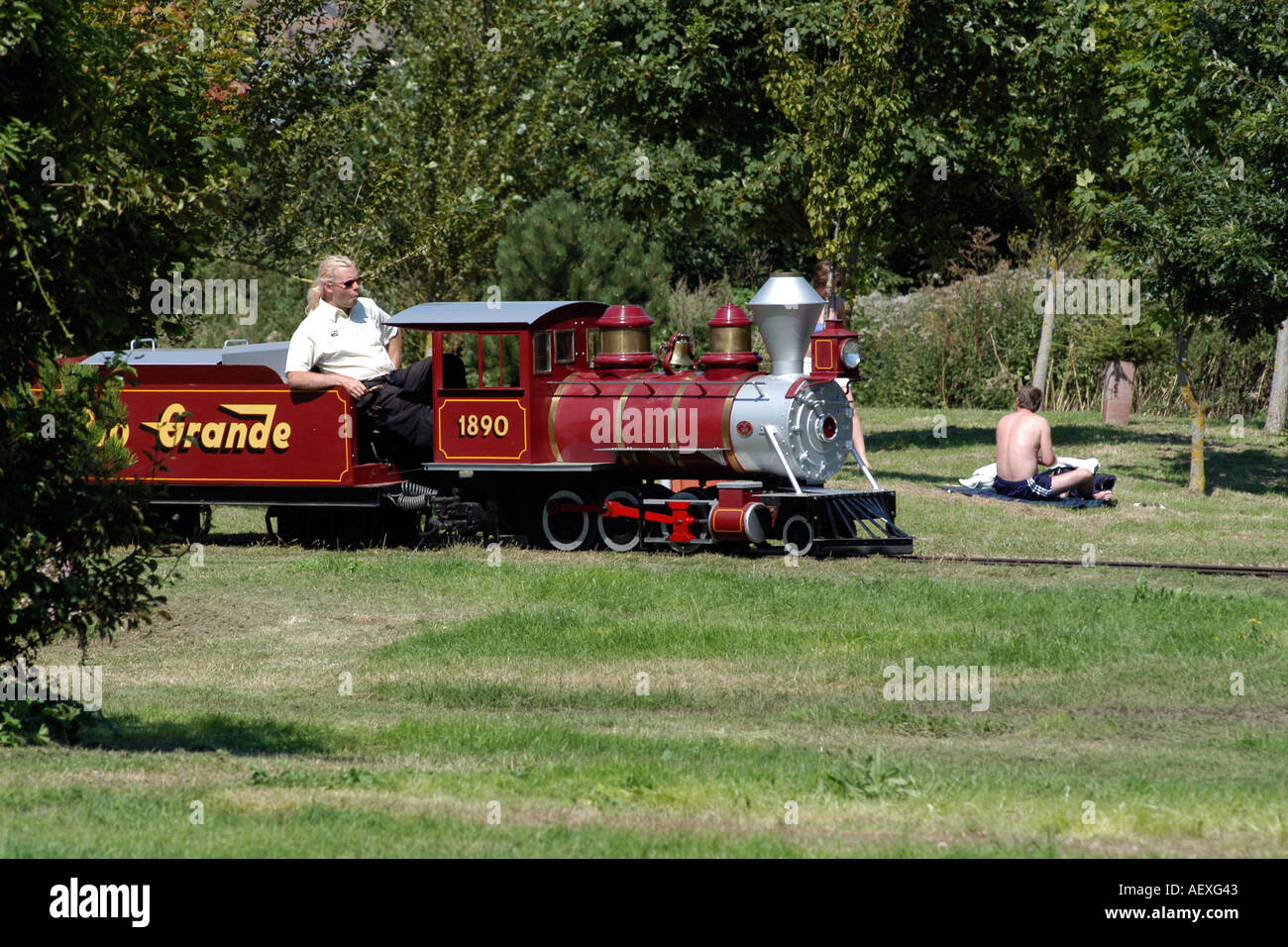 Le Rio Grande de fer miniature dans un parc d'attractions Banque D'Images