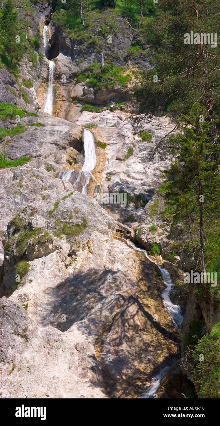 Almbachklamm Almbach à Berchtesgaden Oberbayern bayern Allemagne Bavière supérieure Europe allemand touristique voyage geo nature cascade Banque D'Images