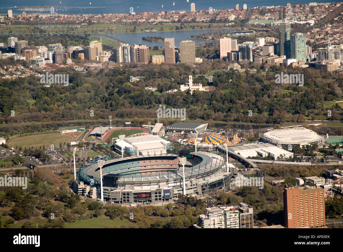 Vue aérienne du CBD de Melbourne, lieu de culte, la rivière Yarra et Bayside Banque D'Images