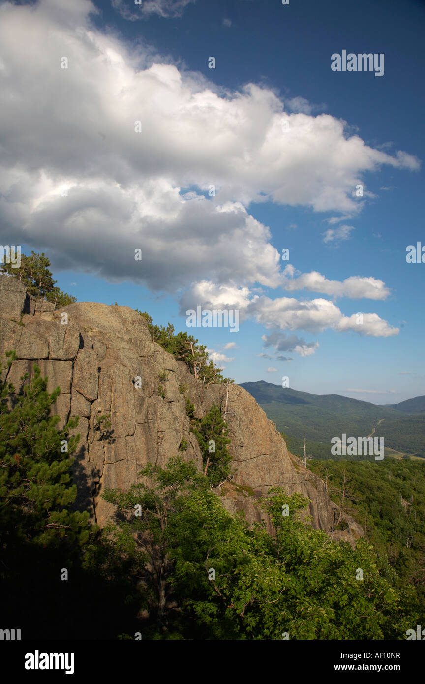 Sommet mondial d'Owls Head Mountain près de Keene dans la région des hauts sommets dans les Adirondacks de l'État de New York Banque D'Images