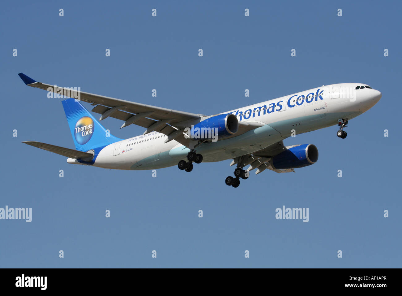 Thomas Cook Airlines Airbus A330-200 long-courrier passenger jet avion en approche Banque D'Images