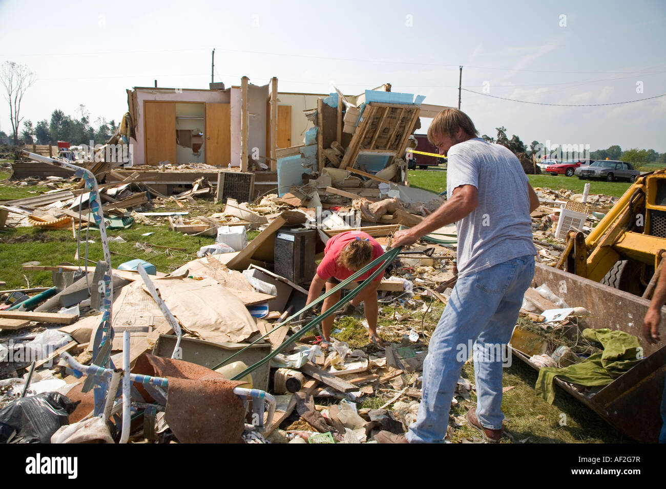 Les bénévoles des tornades, nettoyer Banque D'Images