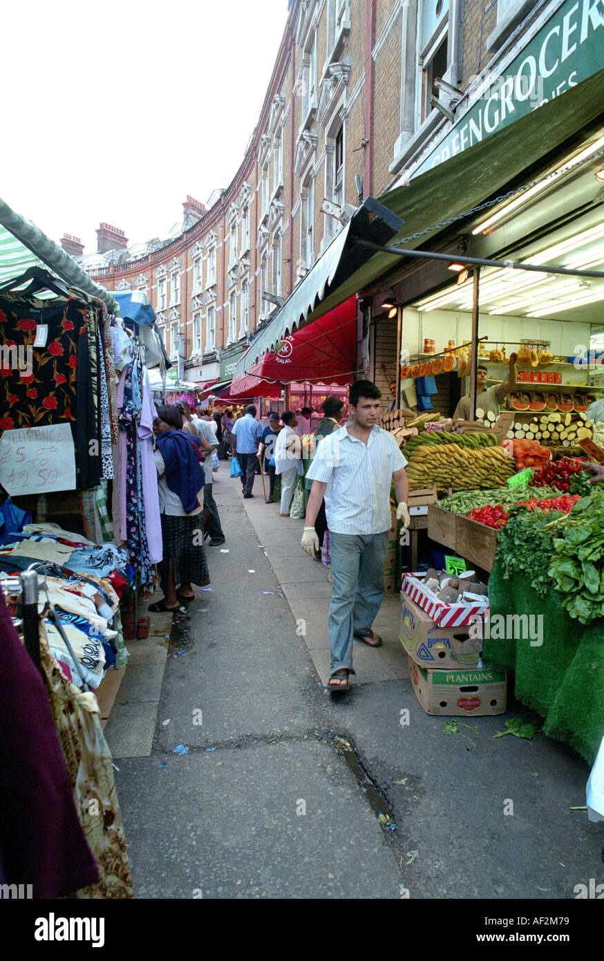 Marché de Brixton, dans le sud de Londres caraïbes vente de fruits et légumes exotiques. Banque D'Images