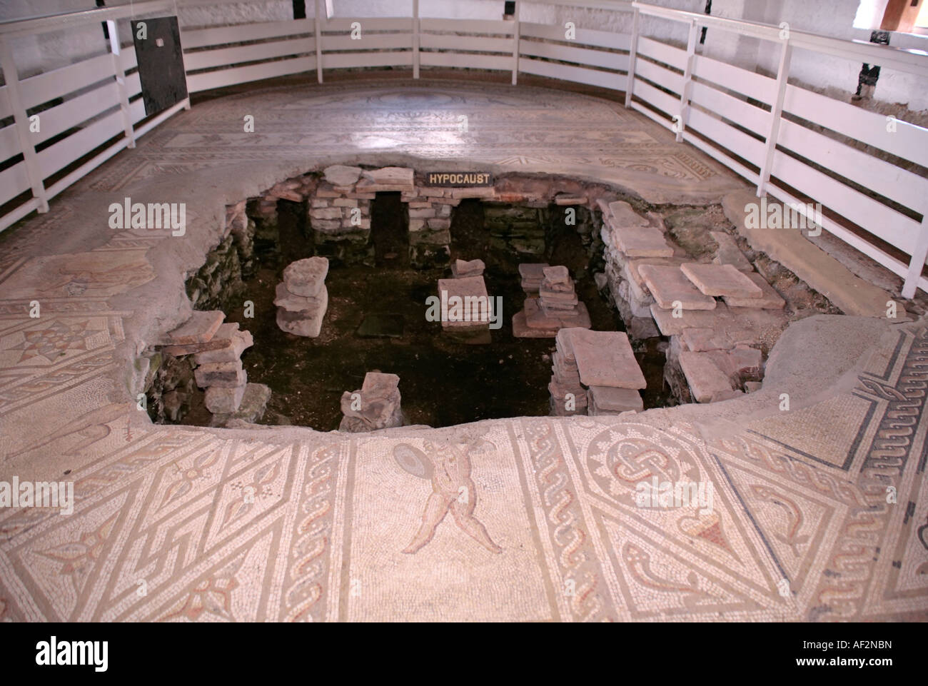 Hypocauste sous sol de mosaïque à Bignor Roman Villa, West Sussex, England, UK Banque D'Images