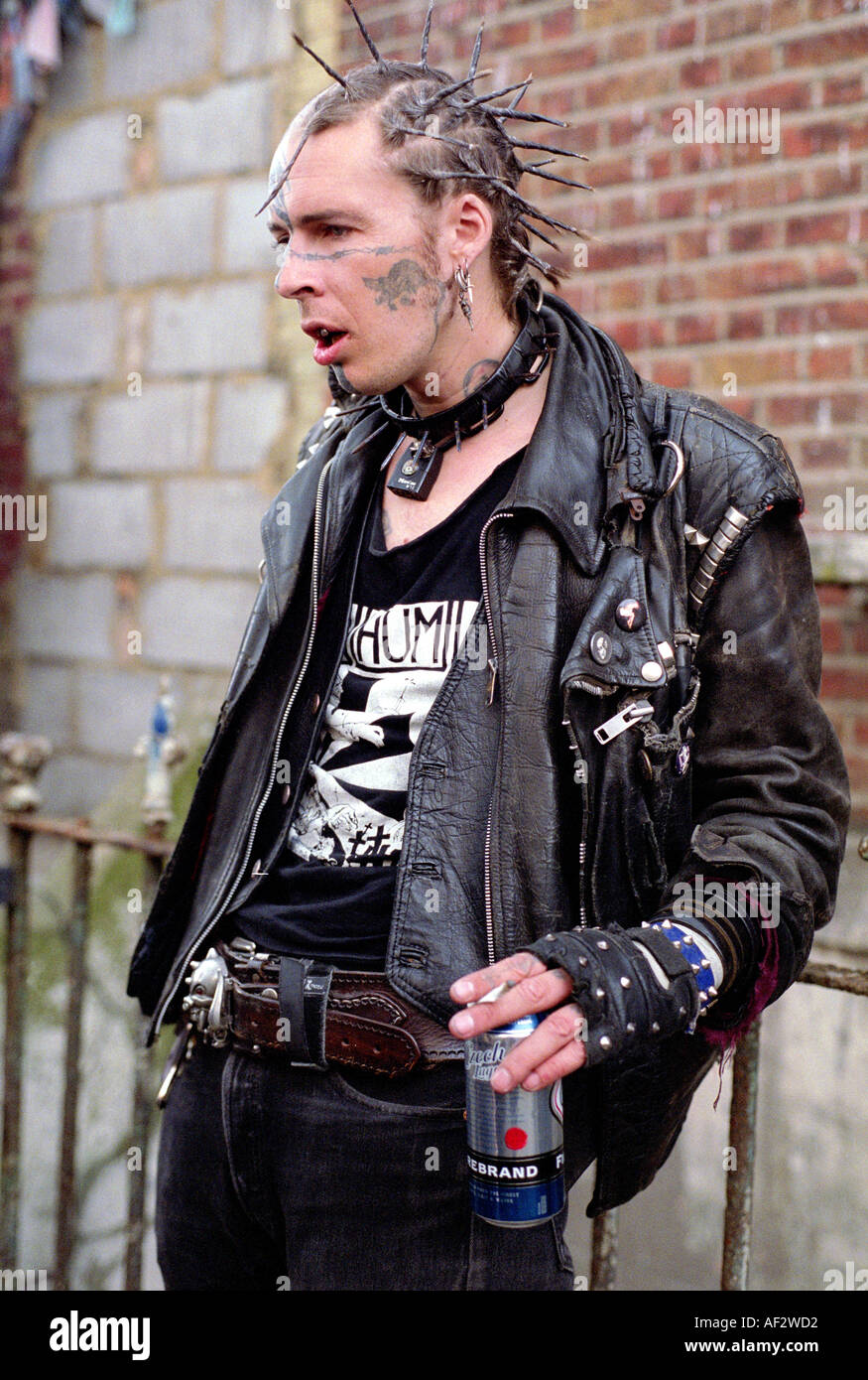 Portrait de jeunes punk dans le sud de Londres. Banque D'Images