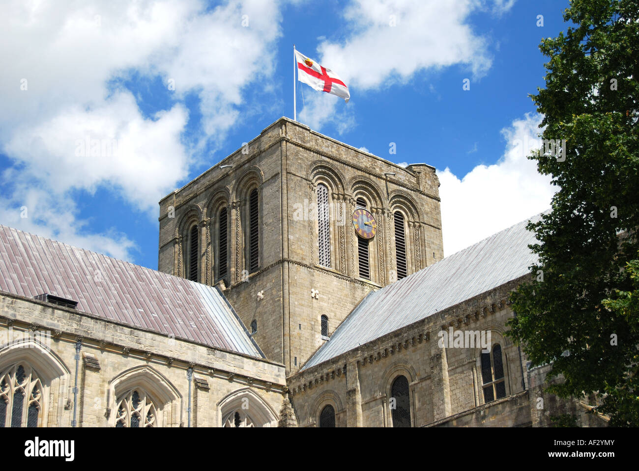 La cathédrale de Winchester, près de la Cathédrale, Winchester, Hampshire, Angleterre, Royaume-Uni Banque D'Images