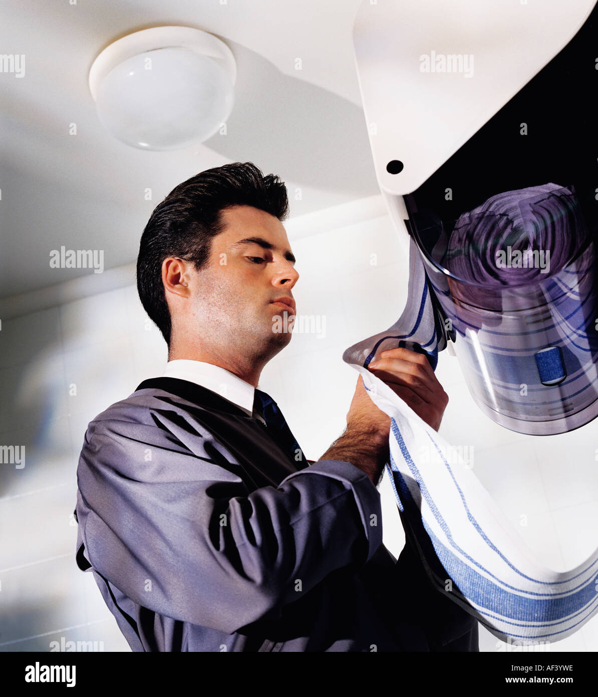 séchage des mains Banque D'Images