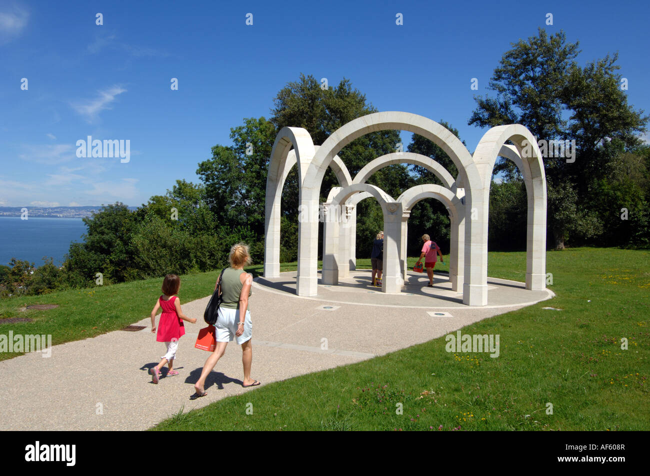 Evian, source de l'eau pour les sections locales pour collecter des eaux minérales d'Evian, Evian, Haute-Savoie, France Banque D'Images