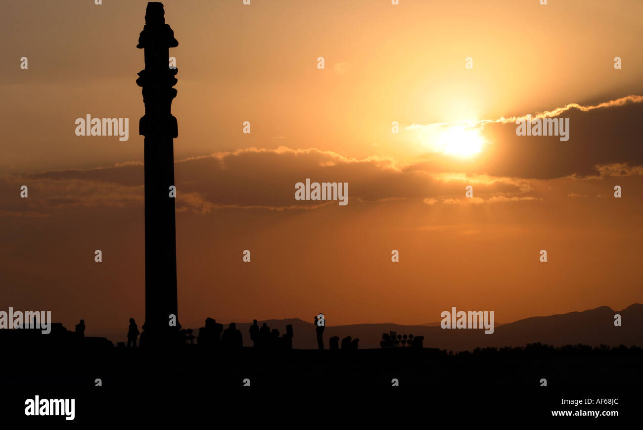 Colonne de la salle centrale du Palais Apadana à Persepolis, Iran, Novembre 2004 Banque D'Images