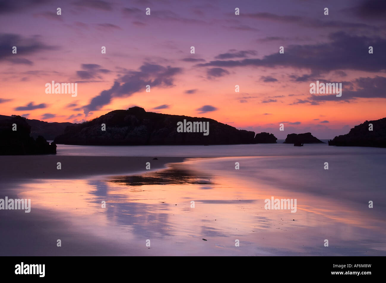 Côte au plage de Ris, Noja, Cantabria, Espagne, Costa en la playa de Ris, Noja, Cantabria, ESPAGNE Banque D'Images