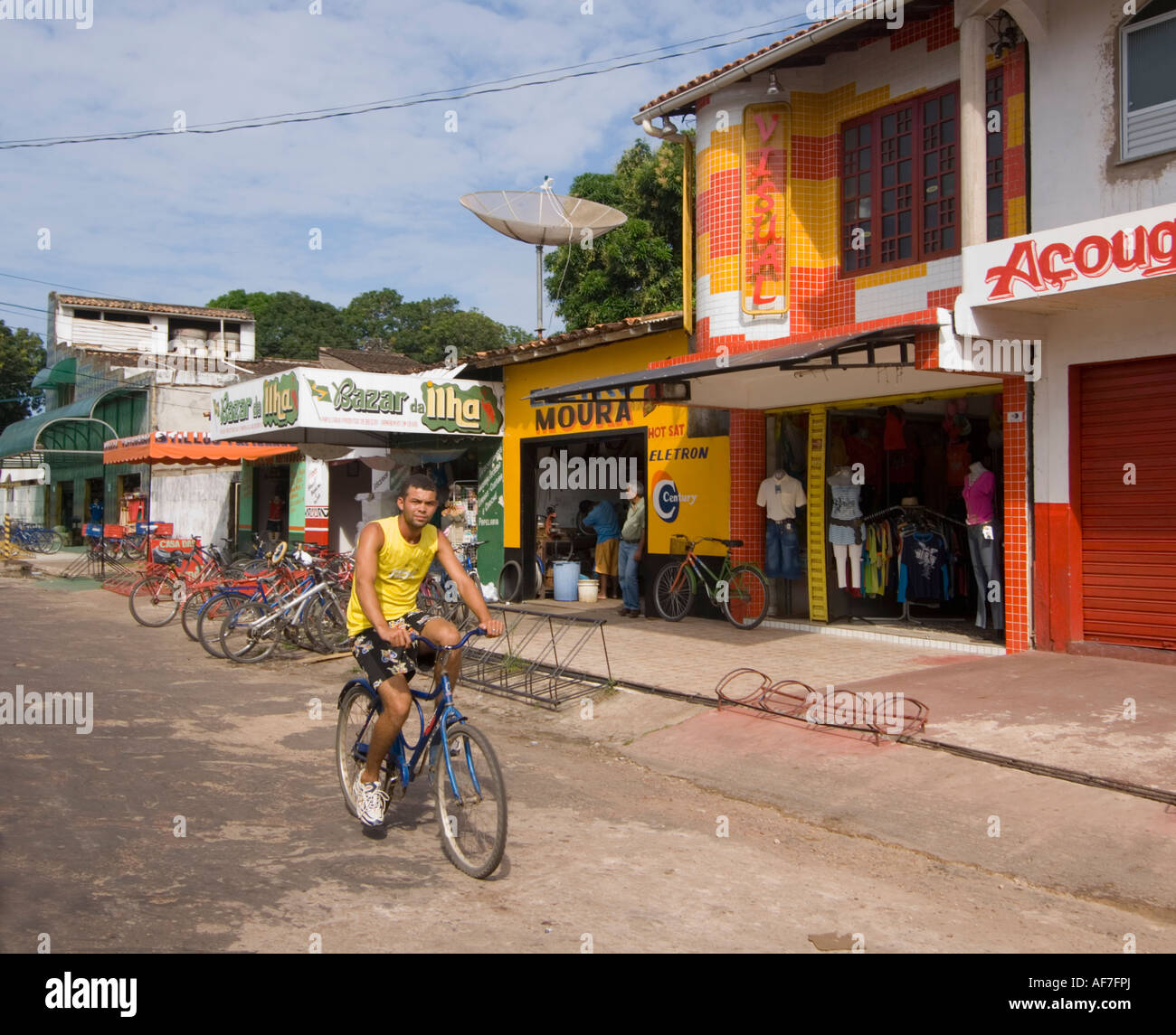 Rue commerçante de Soure Ilha de Marajó Pará au Brésil Photo Stock - Alamy