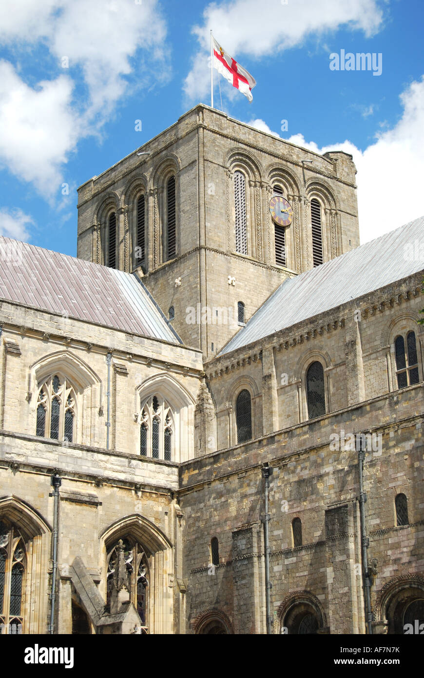 La cathédrale de Winchester, près de la Cathédrale, Winchester, Hampshire, Angleterre, Royaume-Uni Banque D'Images