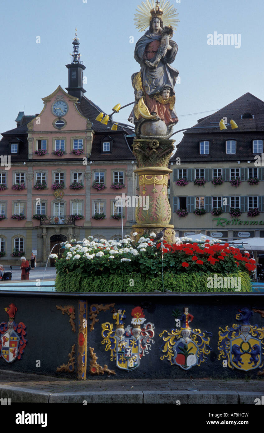 Schwaebisch Gmuend, marché, fontaine, Bade-Wurtemberg, Allemagne, Europe Banque D'Images
