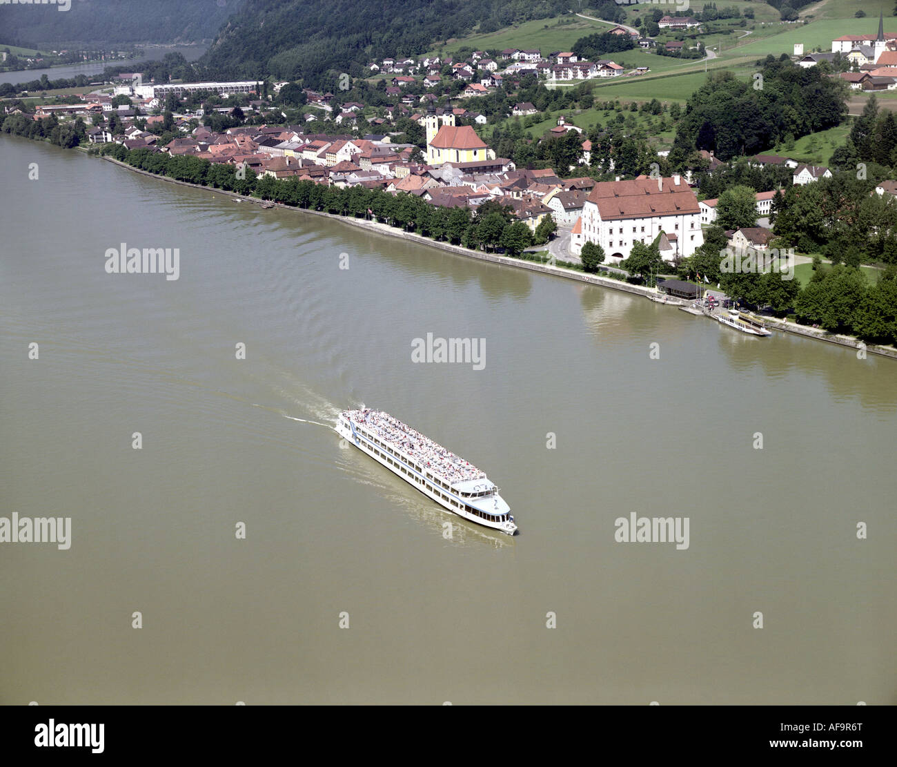 Navire Donau sur le Danube (Donau), Allemagne, Bavière, Niederbayern, Basse-Bavière, Obernzell Banque D'Images