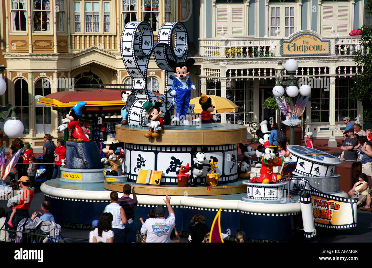 Epcot Center Walt Disney World Orlando Floride lors d'une parade de Mickey Mouse Banque D'Images