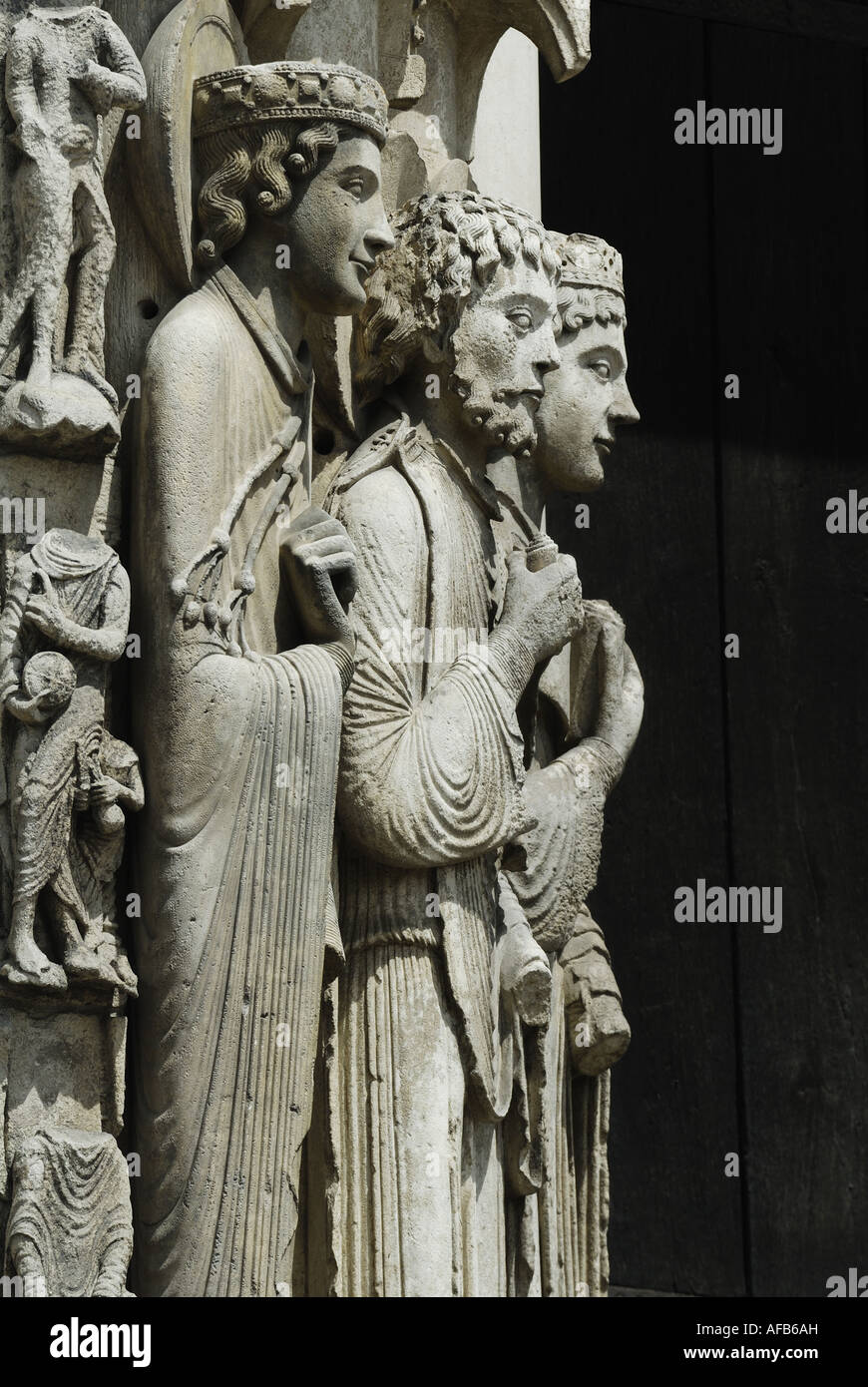L'iof sculptures médiévales de la cathédrale de Chartres - Francia Banque D'Images