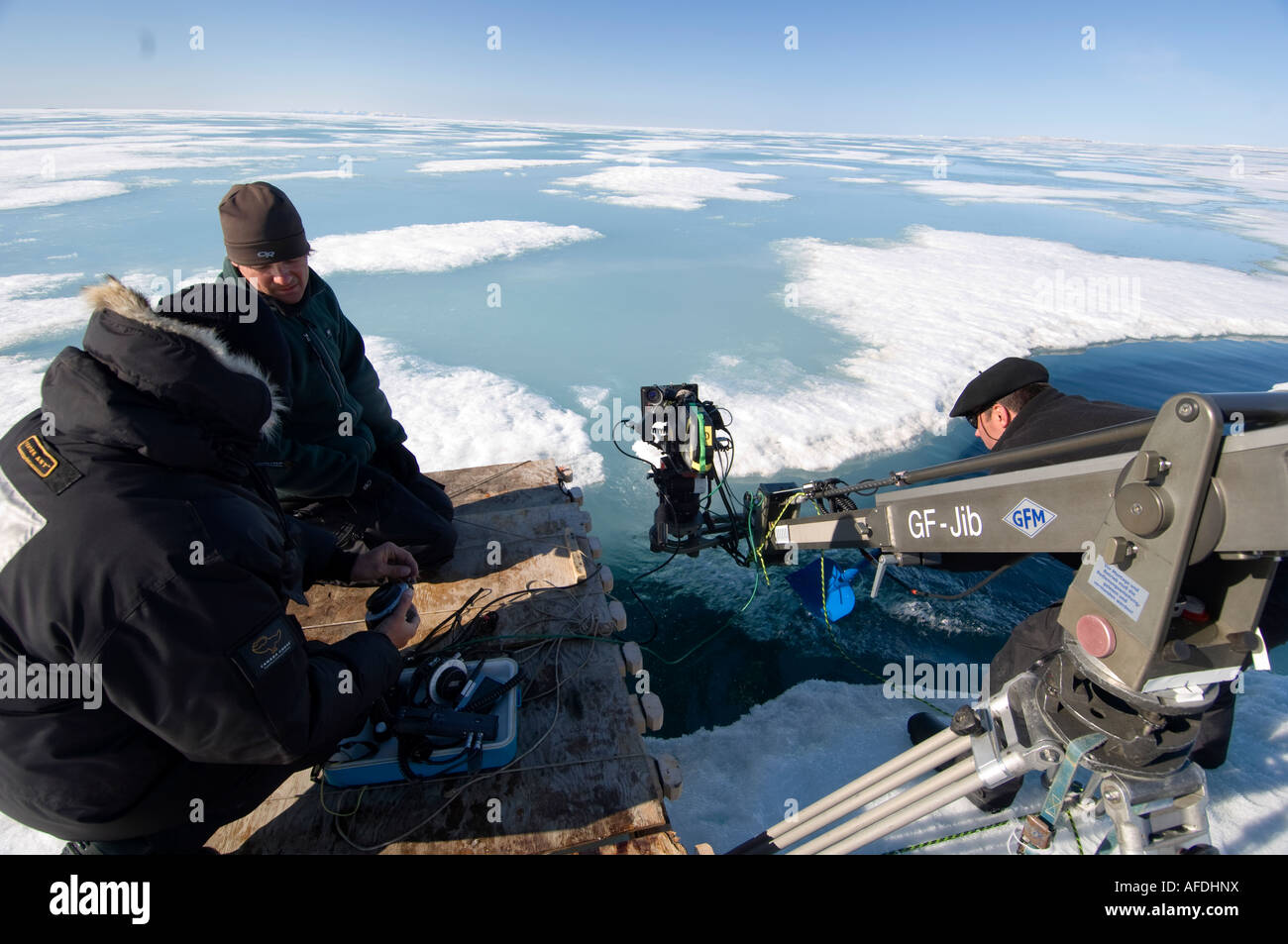 Travaillant dans des équipes de tournage printemps arctique sur les océans, un film Disneynature Galatee films/d'être publié en avril 2010 Banque D'Images