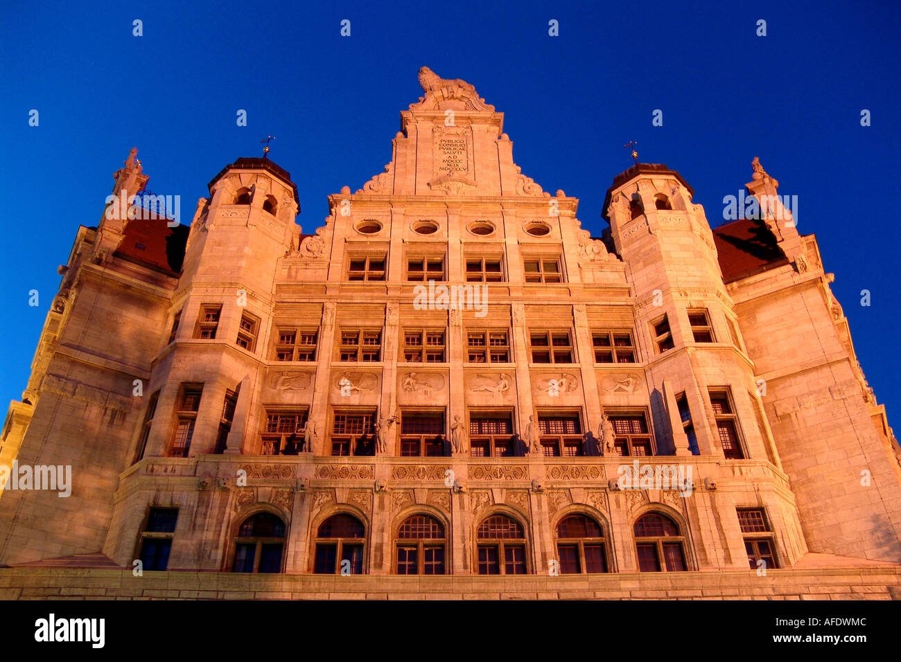 Leipzig, Saxe, Allemagne, le nouvel hôtel de ville de nuit Banque D'Images