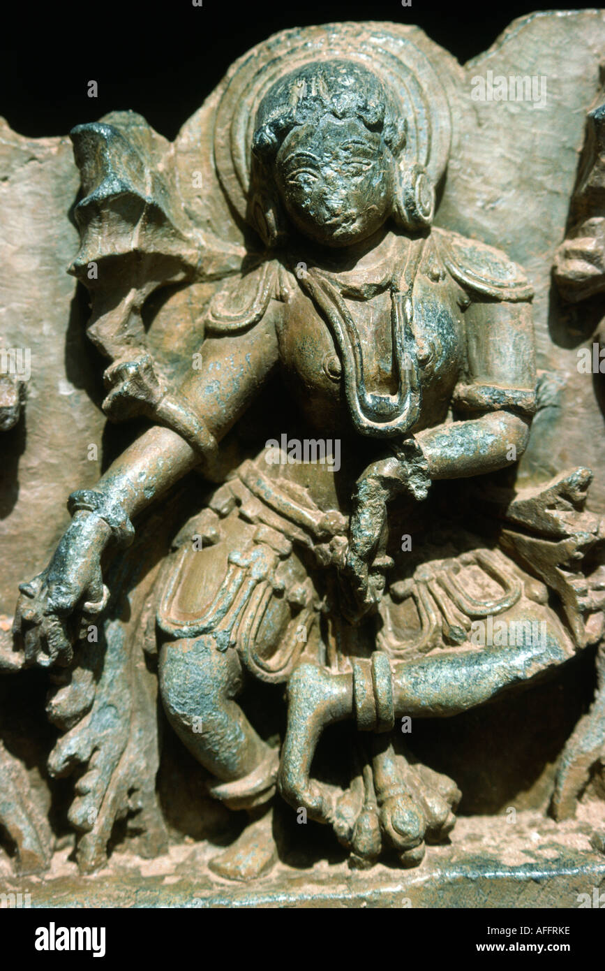 L'Inde Karnataka Halebid Hoysaleswara Temple sculpture danseuse détail Banque D'Images
