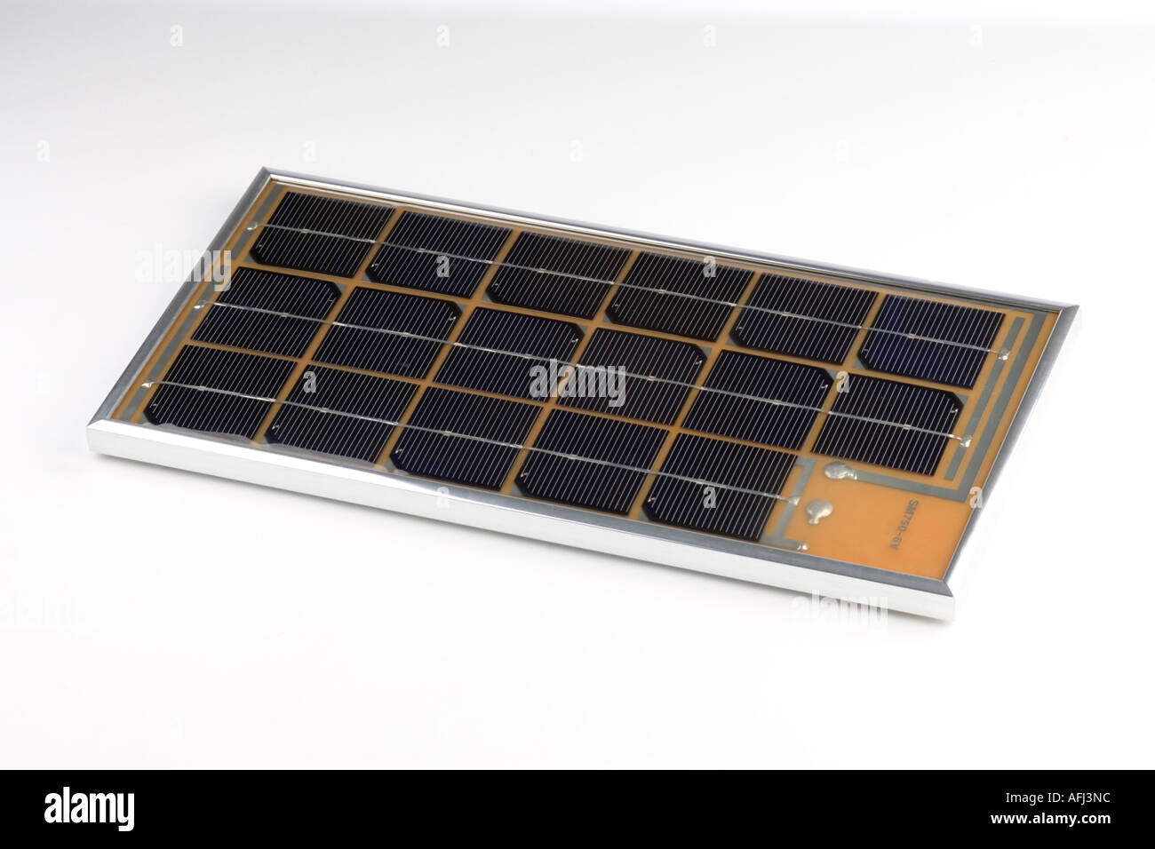 Un panneau solaire photovoltaïque pour produire de l'électricité. La sortie 6 V à 0,75 ampères Banque D'Images