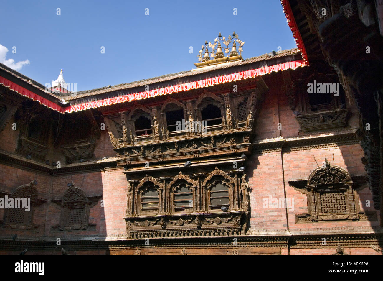 Cour cour de triage de la KUMARI Place Patan Durbar Katmandou Népal Asie Katmandou Shiva ornament Banque D'Images