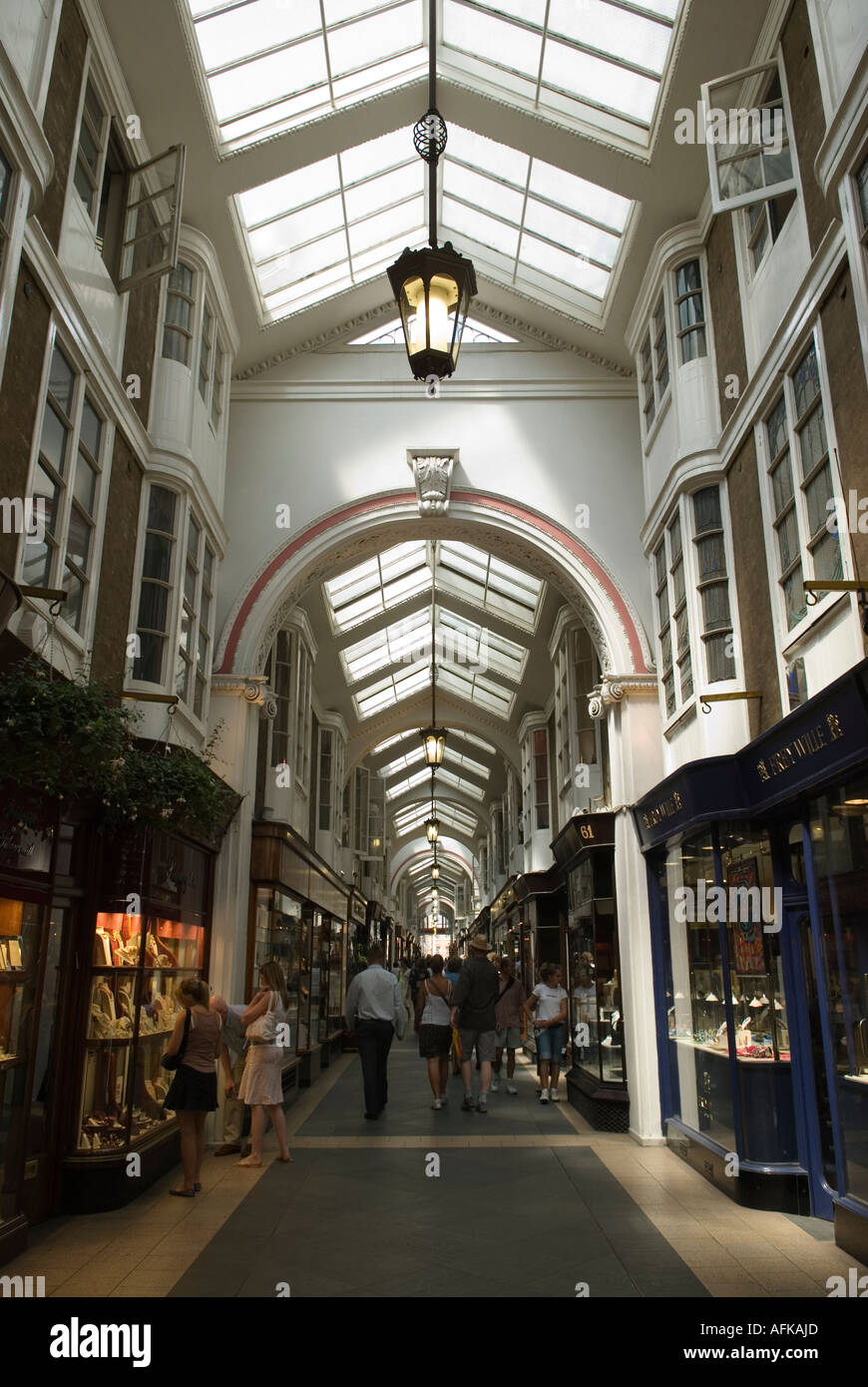 Burlington Arcade Picadilly central London W1 Angleterre 2006 Banque D'Images
