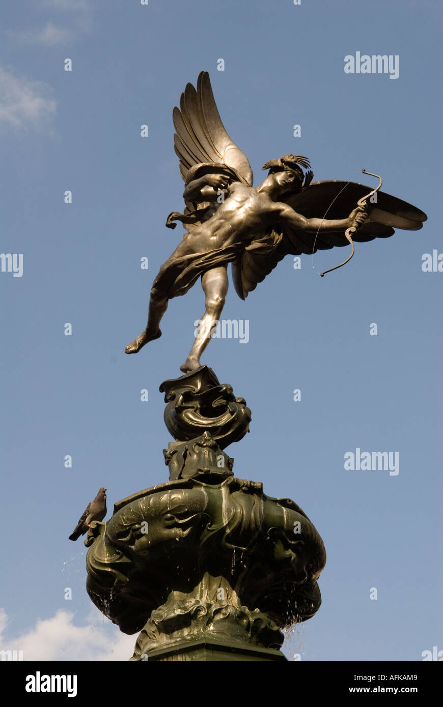 Statue de Eros de Piccadilly Circus Eros est le dieu de l'amour Central London W1 Angleterre Banque D'Images