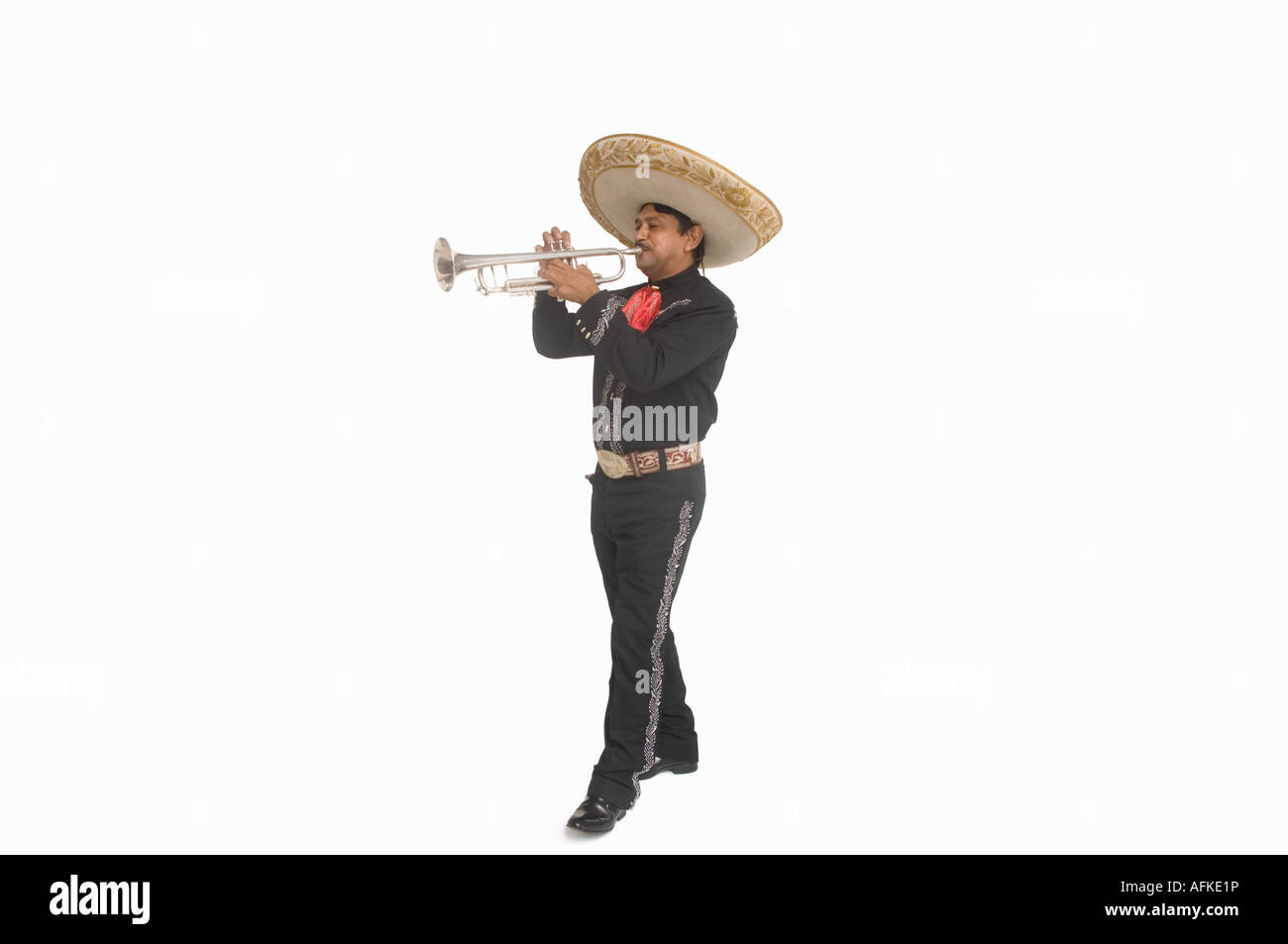 Portrait de Mariachi playing trumpet Photo Stock - Alamy