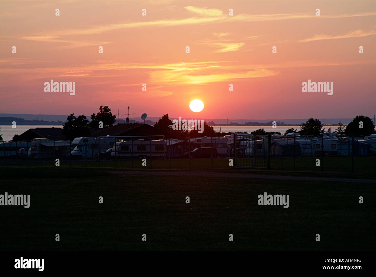 Coucher du soleil, plus, camping, dans, sur, granna, lac, vattern, dans, la Suède, camp, camping, camping-car, van, camping-car, maison de vacances, vacances, wat Banque D'Images