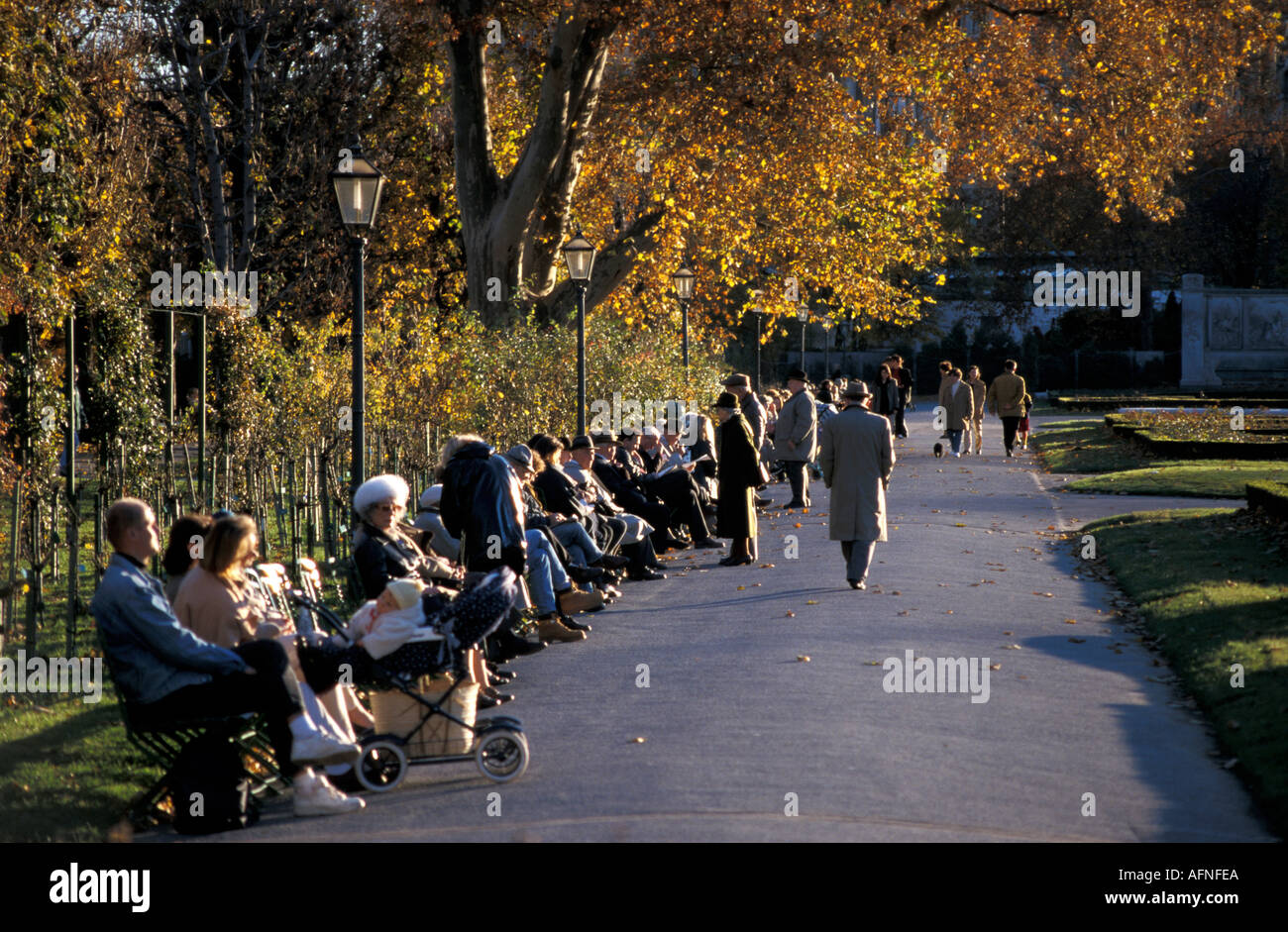 L'automne, les loisirs dans les Viennois Volksgarten Banque D'Images