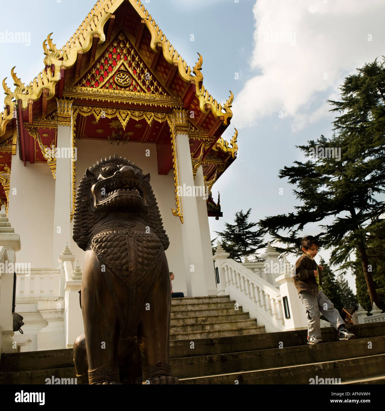 Wat Buddhapadipa temple bouddhiste thaïlandais à Wimbledon Londres Banque D'Images