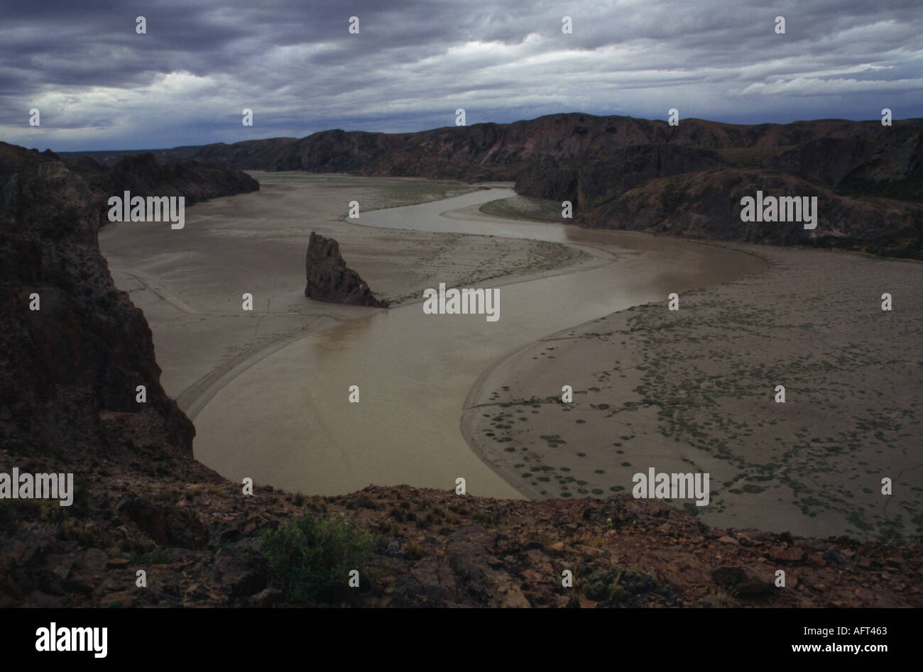 La Patagonie argentine Nov 03 point de vue de Darwin à partir de la falaise donnant sur la Ria Deseado près de Puerto Deseado Santa Cruz Banque D'Images