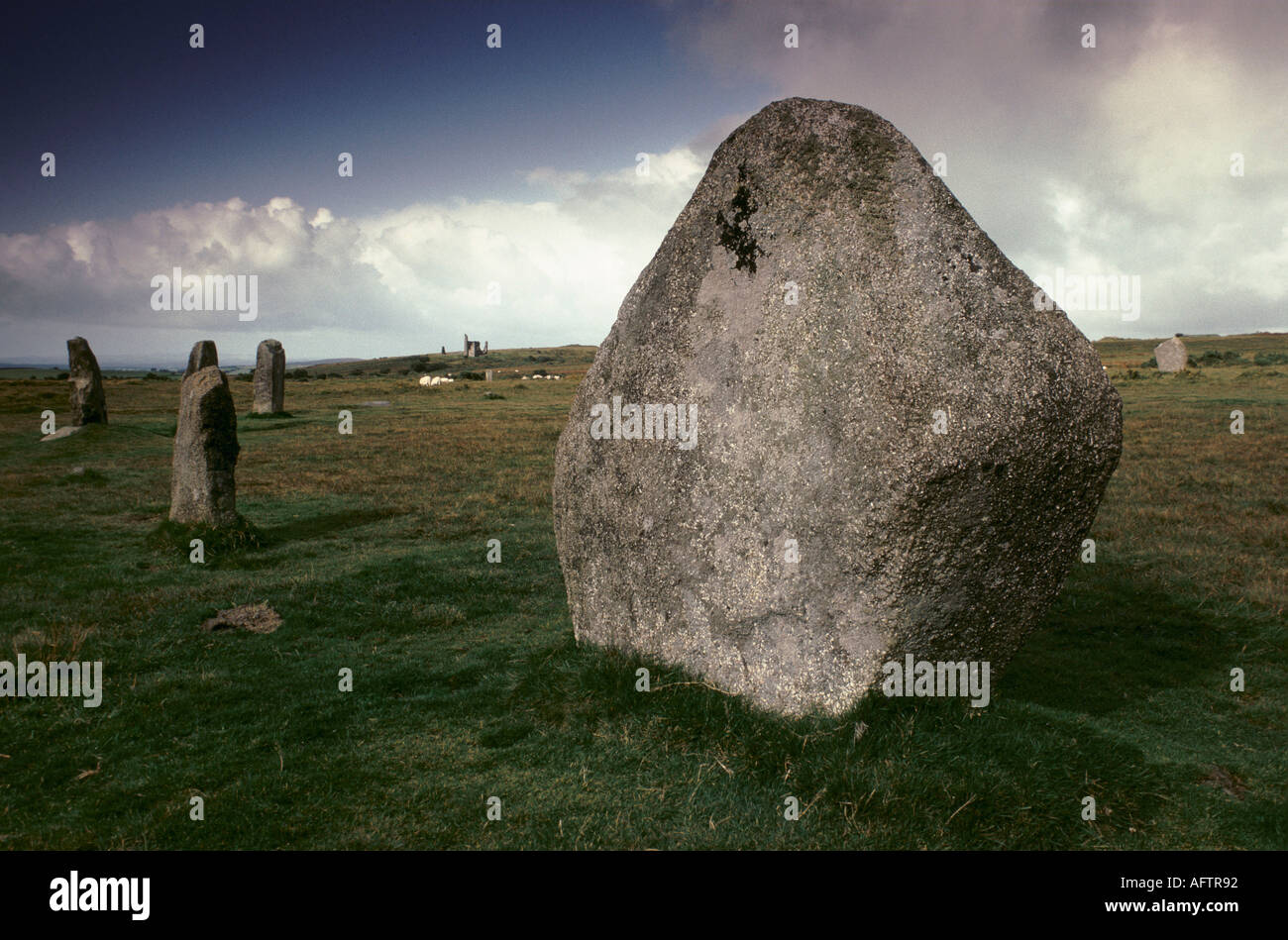 Pierre en forme de diamant à l'Hurlers Stone Circle. Sbires, Cornwall Bodmin Moor. Banque D'Images