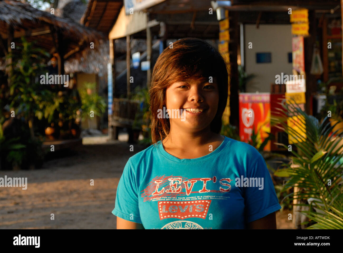 Portrait d'une femme thaïlandaise, Thaïlande, Asie du Sud Est Banque D'Images