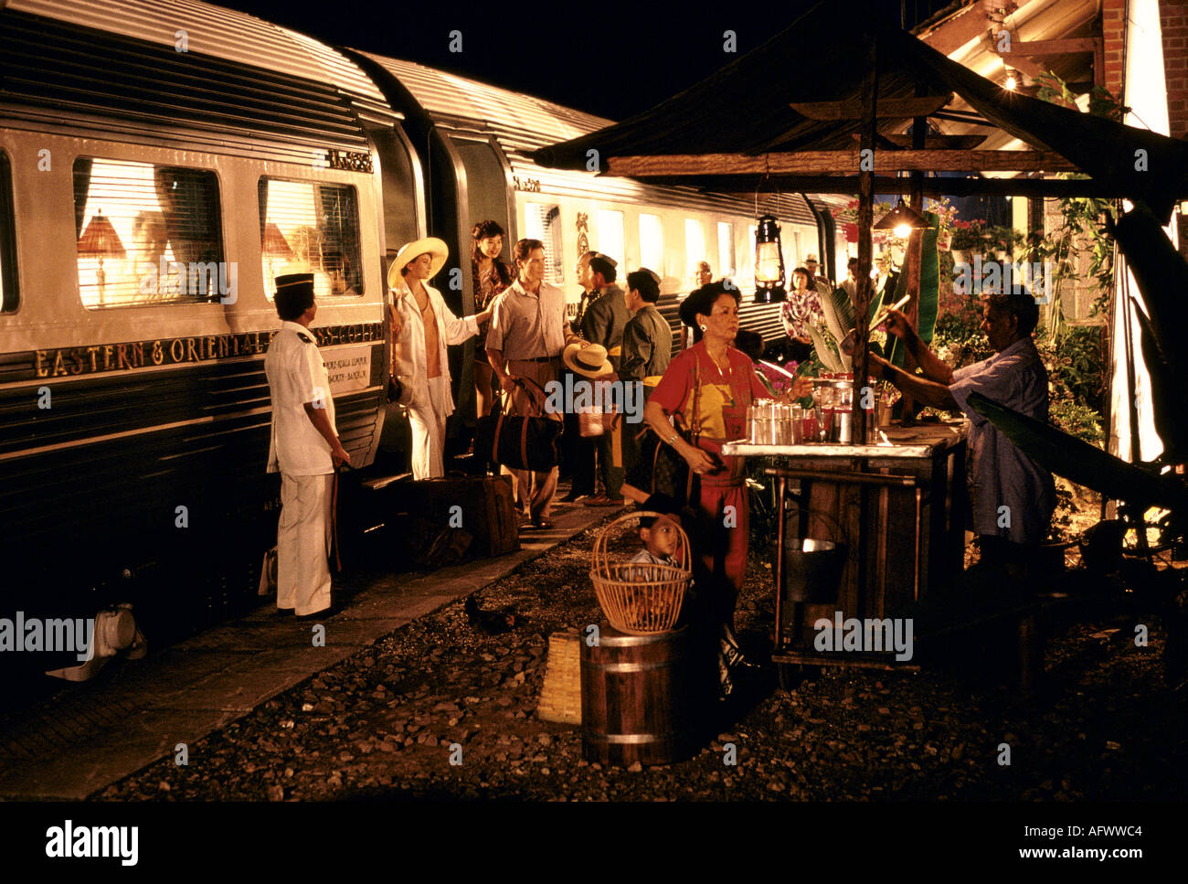 Voyage en train oriental Express.Tournage publicitaire Bukit Timah gare de Singapour Asie du Sud-est.Années 1990 1991 HOMER SYKES Banque D'Images