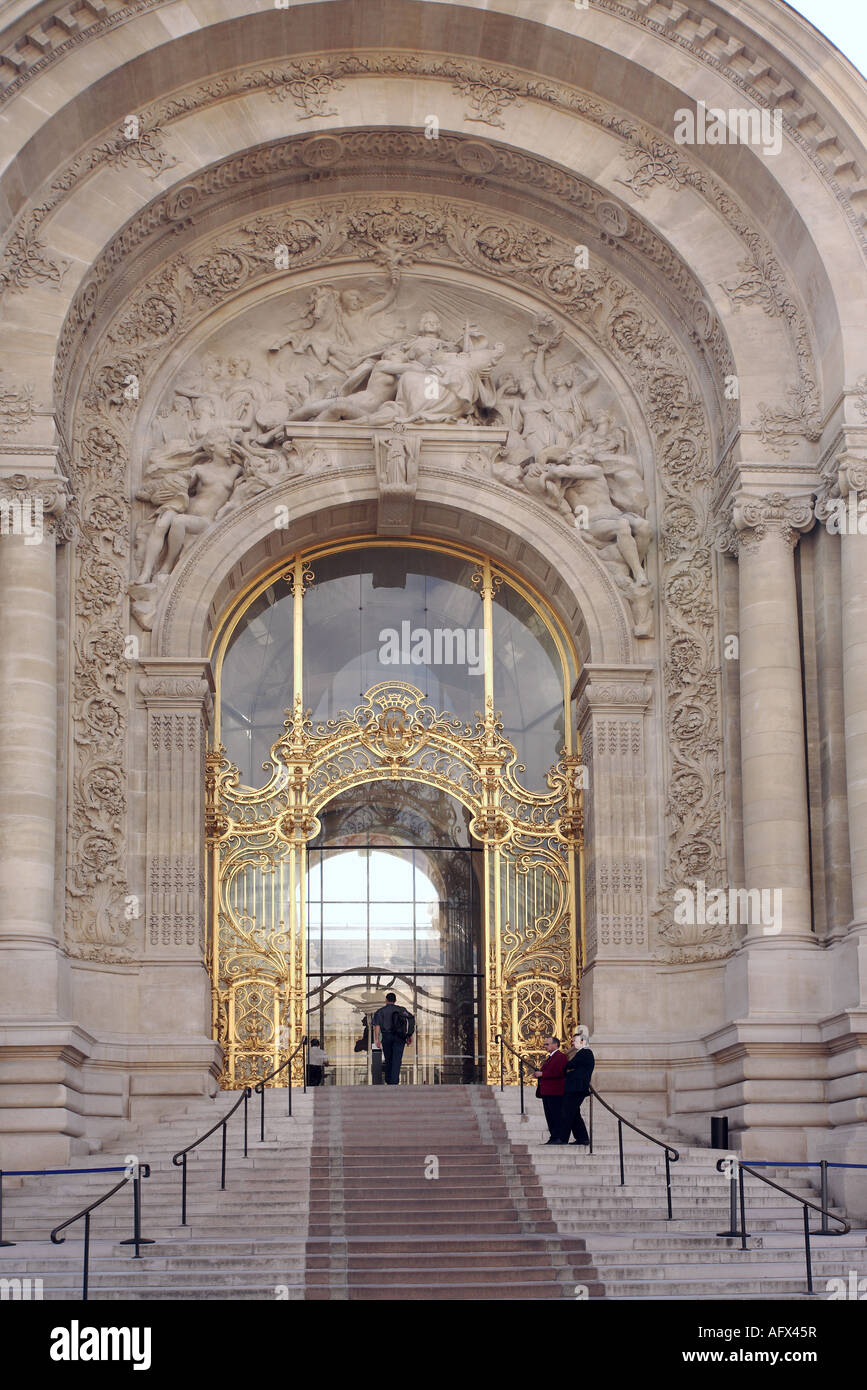 L'entrée du Petit Palais, Paris, France Banque D'Images