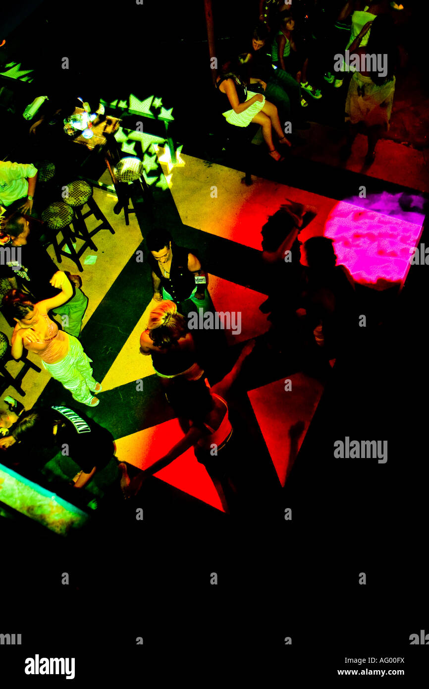 Les barres de danse en Gumbet Turquie Banque D'Images