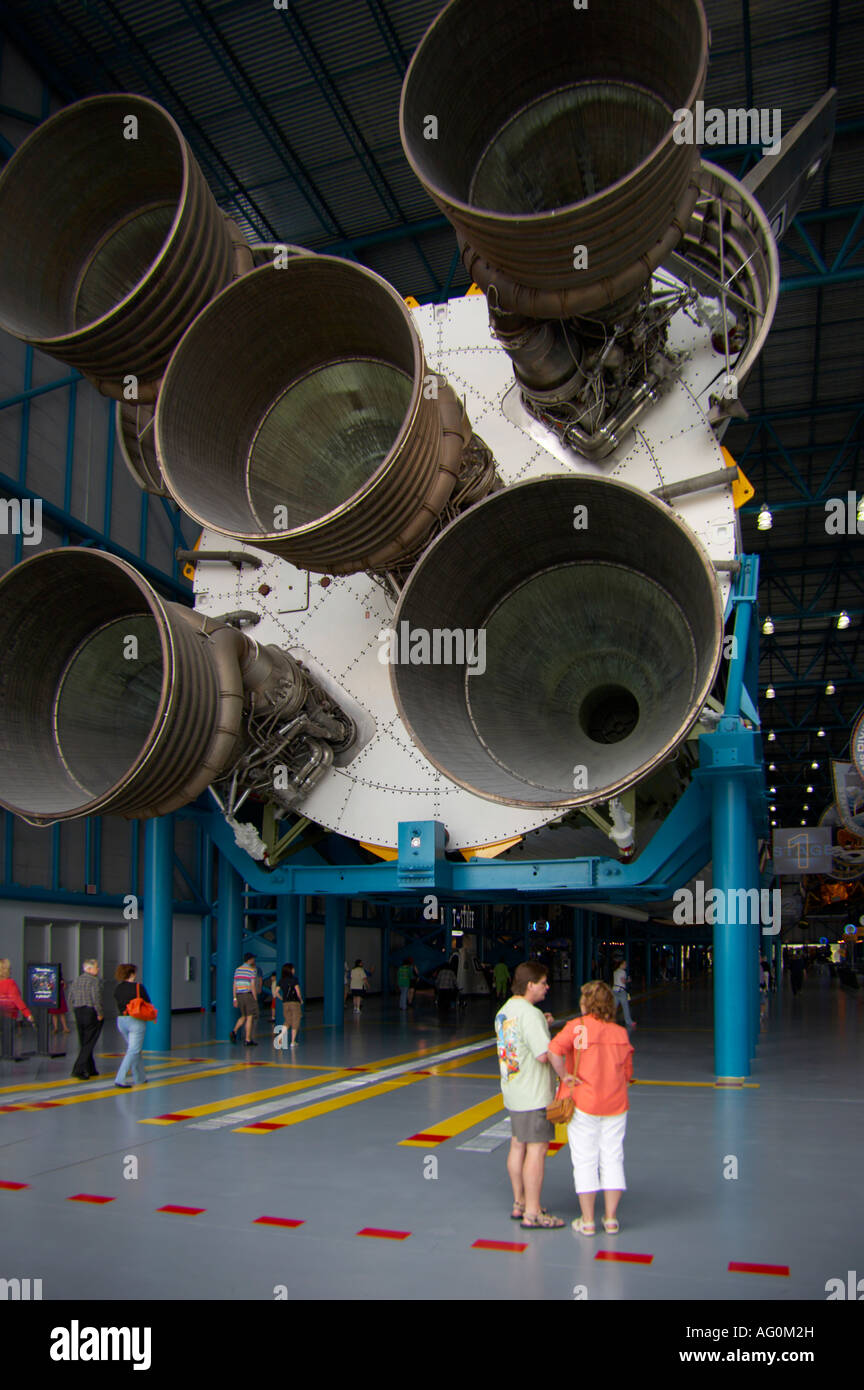 363 pied lune Saturn V rocket à l'Apollo Centre Saturn V au Centre spatial Kennedy en Floride Banque D'Images